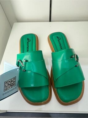Green Women's Slide Sandals with Metal Accent